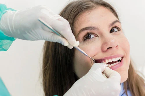 Traitement suite extraction dentaire